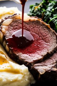 Gordon Ramsay Standing Rib Roast – Rich, Juicy & Holiday-Worthy