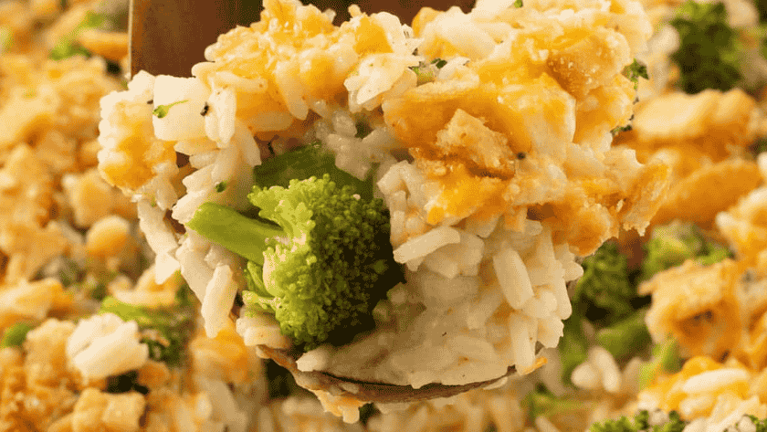 Baked Cheesy Broccoli Rice Casserole