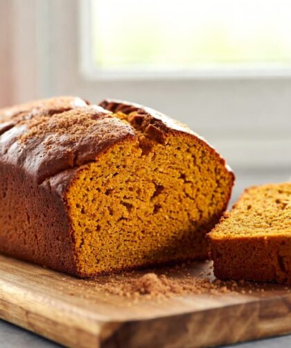 Healthy Pumpkin-Banana Applesauce Bread